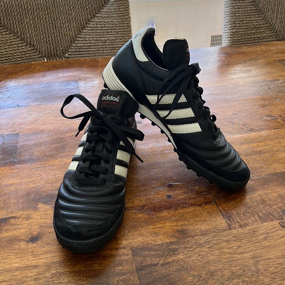 Adidas Mundial Team soccer shoes